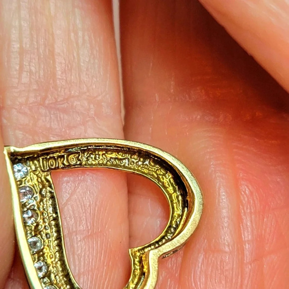 10k yellow gold pave set  diamond heart pendant charm - Picture 8 of 9